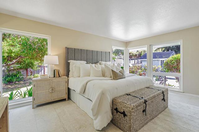 937 Parrott Drive, Hillsborough CA: https://media.crmls.org/mediaz/95826960-0246-403e-922c-772112c676b6.jpg