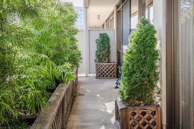 20 W 3rd Avenue, San Mateo CA: https://media.crmls.org/mediaz/9582c2c4-2408-40a7-a18b-b2bc7d1dacc5.jpg