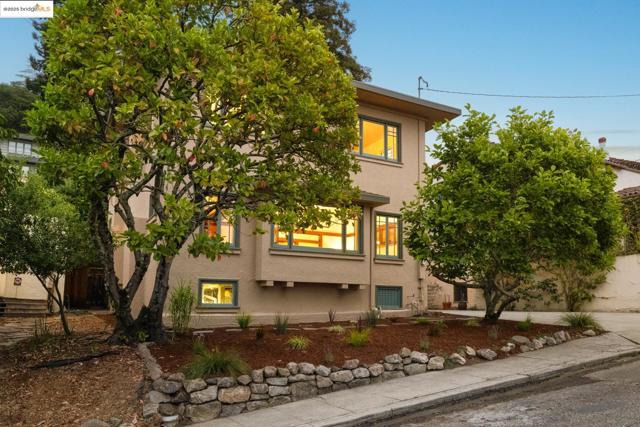 971 Santa Barbara Rd, Berkeley CA: https://media.crmls.org/mediaz/9582fc2c-2fd3-4d4f-a03e-b86ec7ba3af4.jpg
