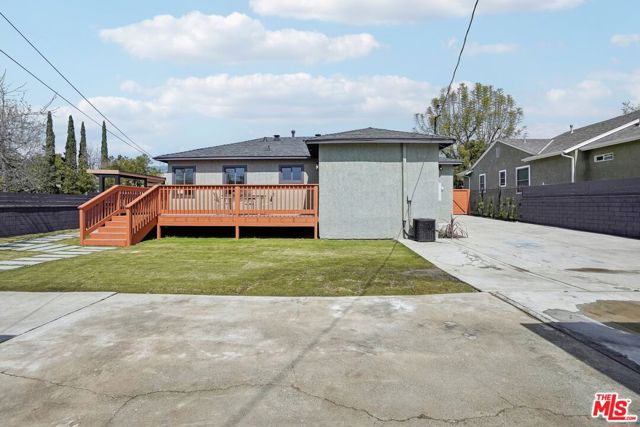 910 Arwin Street, Pasadena CA: https://media.crmls.org/mediaz/958305d8-7636-4f20-90fa-debe403b34ab.jpg