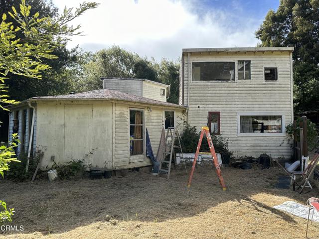 Detail Gallery Image 2 of 15 For 32340 Holquist Ln, Fort Bragg,  CA 95437 - 3 Beds | 1/1 Baths