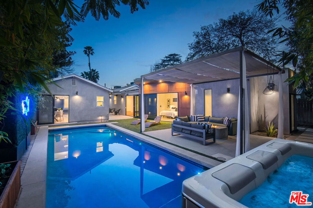 11223 Blix Street, North Hollywood, CA 91602