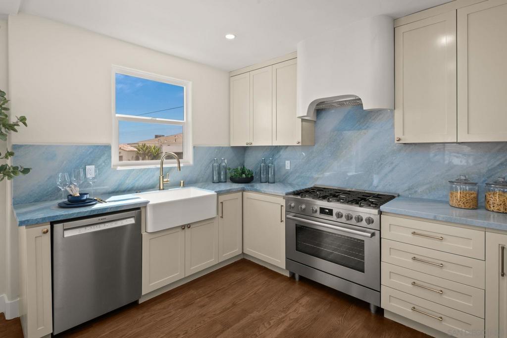 3911 California - photo 4