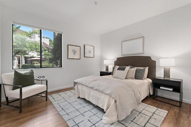 67 Pelican Lane, Redwood City CA: https://media.crmls.org/mediaz/95875185-56b4-4fce-83b0-3a72922da4e9.jpg