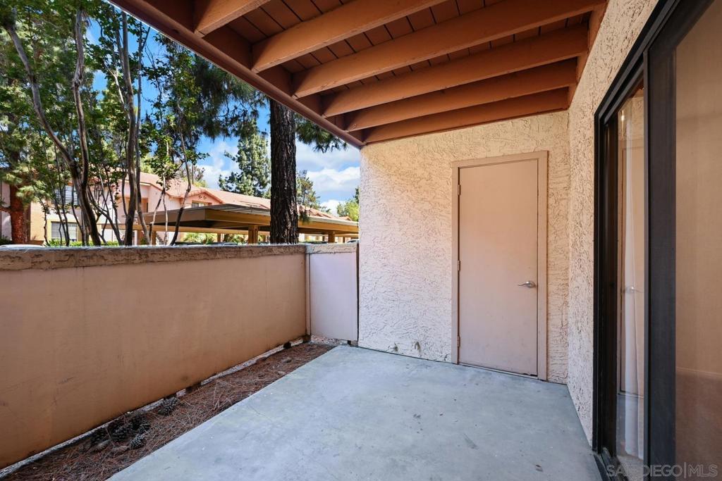 12047 Alta Carmel Ct - photo 17