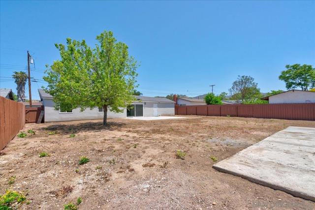 14543 Kittery St, Poway CA: https://media.crmls.org/mediaz/95897865-6009-4918-82a9-ac468d36a1e1.jpg