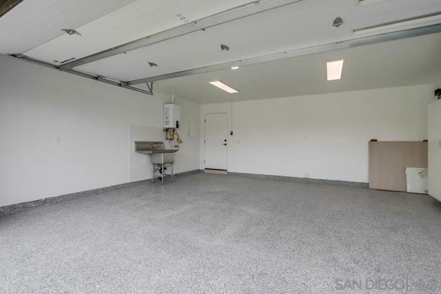 14066 Crest Way, Del Mar CA: https://media.crmls.org/mediaz/958ba61d-d4bd-4cec-9d33-40917c77d25c.jpg