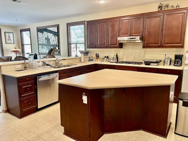 Image 1 of 6 For 3395 Savanna Way
