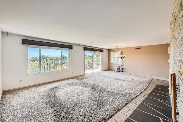 Detail Gallery Image 5 of 40 For 751 Hacienda Drive, El Cajon,  CA 92020 - 4 Beds | 3 Baths