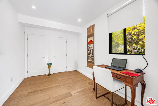 4841 Minden Place, Los Angeles CA: https://media.crmls.org/mediaz/958c836b-6dc3-408c-b837-aa86f2979884.jpg