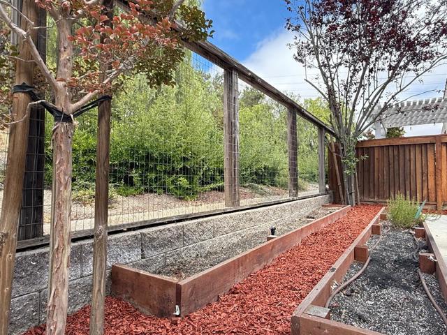 9639 Camassia Way, San Ramon CA: https://media.crmls.org/mediaz/958d2486-246b-41ef-a5d5-77332ee06678.jpg