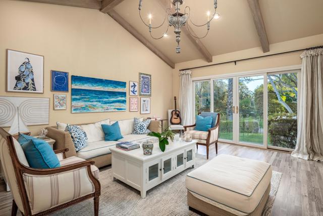 Image 32 of 39 For 16041 Via Del Alba