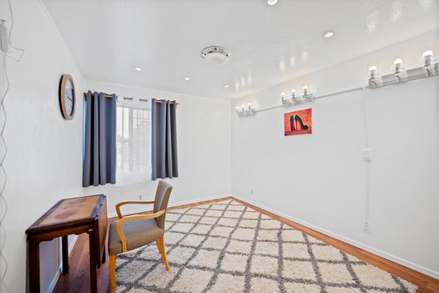 441 W Macarthur Boulevard, Oakland CA: https://media.crmls.org/mediaz/958e8807-9bd6-47e8-b395-6694696e6e6a.jpg
