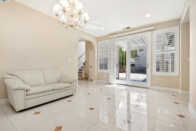 2004 W Lagoon Rd, Pleasanton CA: https://media.crmls.org/mediaz/958e9258-cc57-4980-938c-02f00db08956.jpg