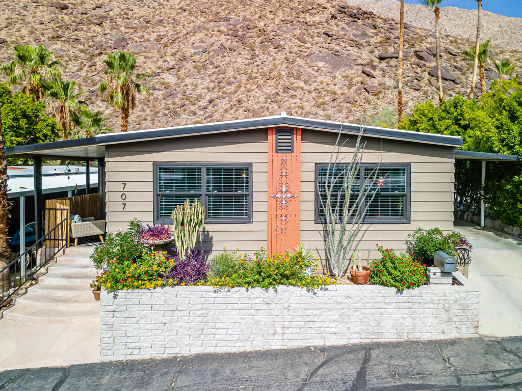 707 Scenic View, Palm Springs, CA 92264