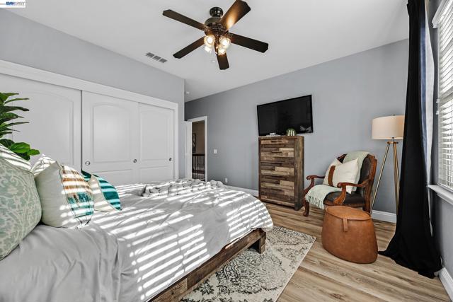 2170 Santa Croce Dr, Livermore CA: https://media.crmls.org/mediaz/958f0aa3-a8b7-4966-b4e1-223c90ad04a3.jpg