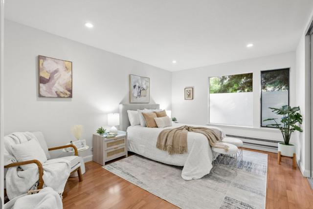 1701 San Carlos Avenue, San Carlos CA: https://media.crmls.org/mediaz/958ff03a-bf2c-412c-a612-46bd1a192662.jpg