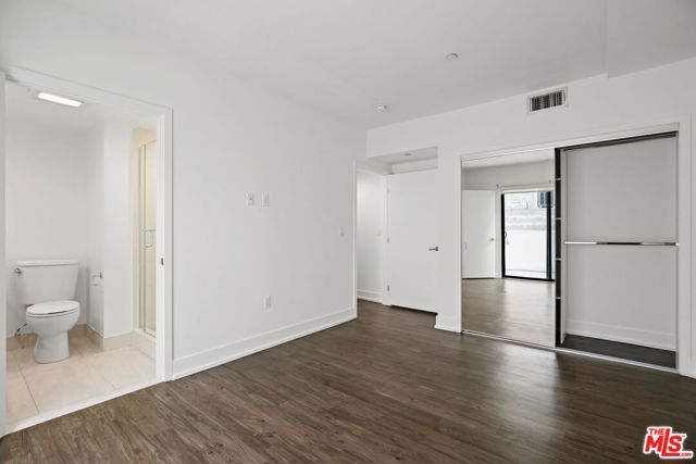 409 Hayworth, Los Angeles CA: https://media.crmls.org/mediaz/9591710d-6567-4582-bf64-e47c68b84703.jpg
