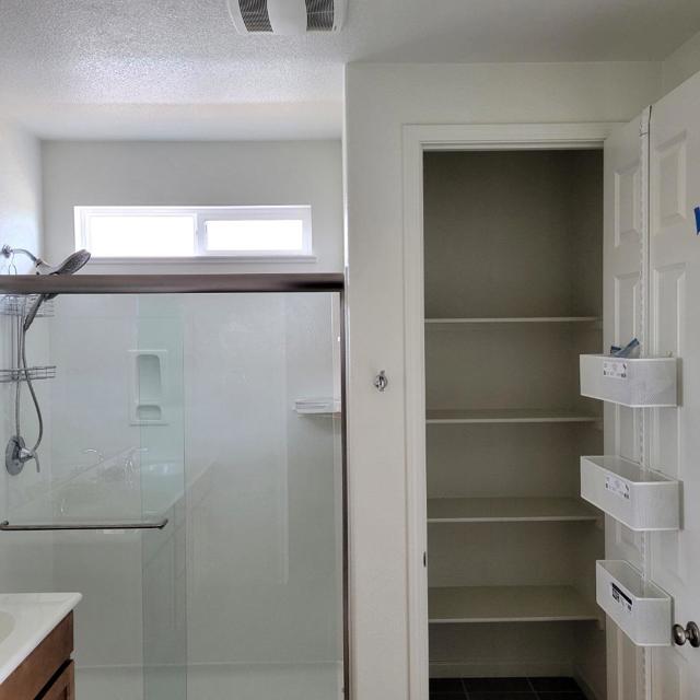 2080 Fuchsia Drive, Hollister CA: https://media.crmls.org/mediaz/959265aa-1b2a-4a9e-8e68-6ab114f034f4.jpg