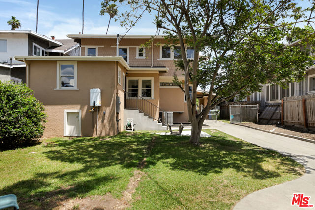 225 S Ardmore Avenue, Los Angeles CA: https://media.crmls.org/mediaz/9593c295-dba8-4248-8ac3-9da283894d26.jpg