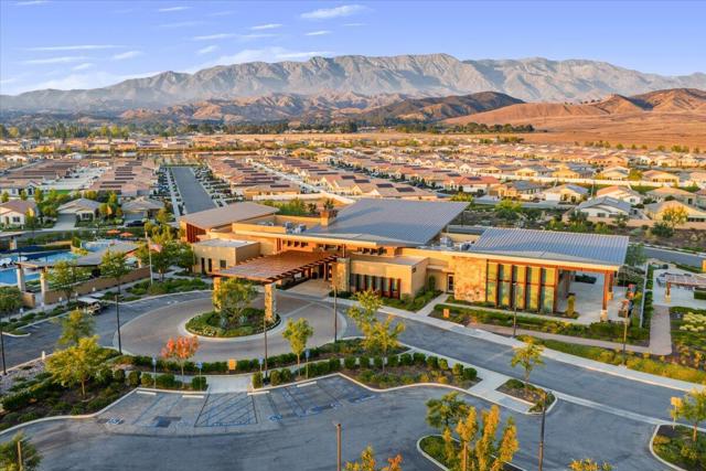 1514 Overpark Lane, Beaumont CA: https://media.crmls.org/mediaz/95947024-ef7a-46e1-a66d-5c3b9b372301.jpg