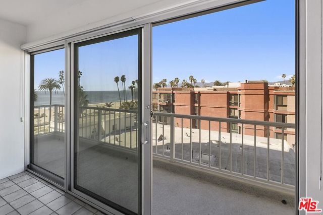 101 California Avenue, 505 photo 4