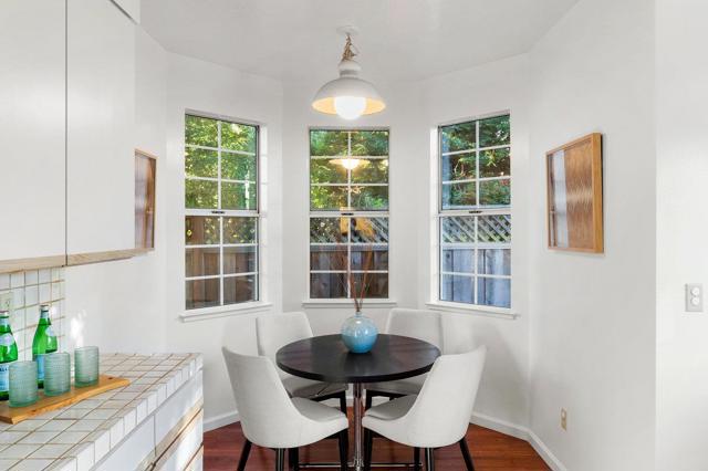 622 Avenue Balboa, El Granada CA: https://media.crmls.org/mediaz/95982c0e-3a25-4609-91a1-44ecad75066c.jpg