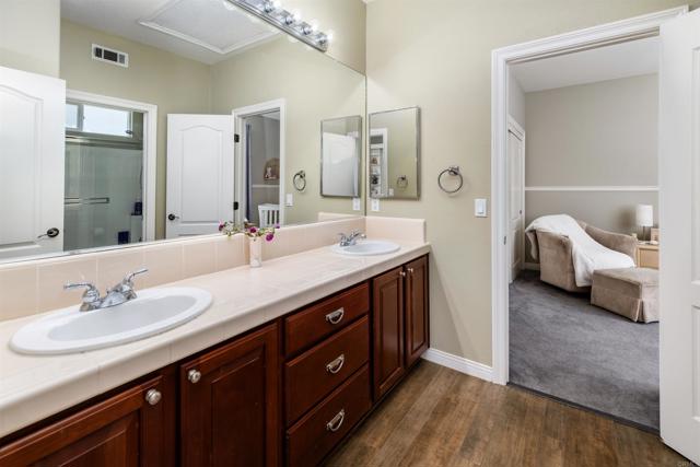 1569 Glencrest Drive, San Marcos CA: https://media.crmls.org/mediaz/959834ac-4863-40c0-9147-8bcfdf53ef55.jpg