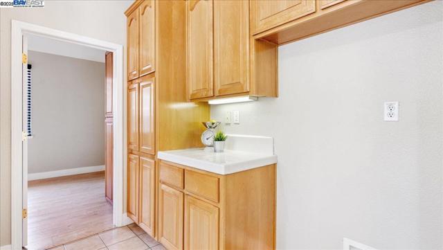 2133 Demetrius Way, Roseville CA: https://media.crmls.org/mediaz/95986241-c2d3-4d56-979f-7d47872d63b6.jpg