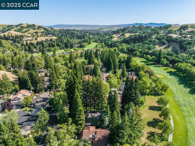 3094 Deer Meadow, Danville CA: https://media.crmls.org/mediaz/959b17df-00c3-4788-933e-6b2ecb66703a.jpg