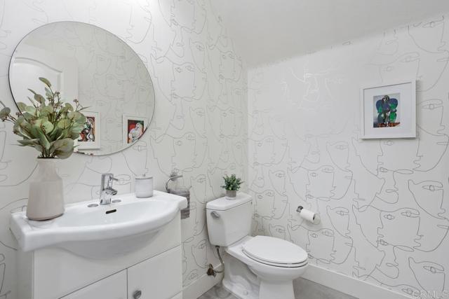 2386 Lapis Road, Carlsbad CA: https://media.crmls.org/mediaz/959bdb23-2742-4c17-878c-64ff61130782.jpg
