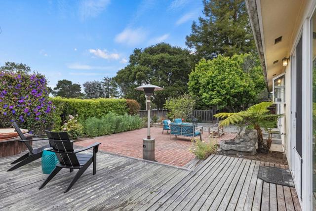 2061 Marsala Circle, Monterey CA: https://media.crmls.org/mediaz/959d2574-77ef-4623-babf-8628956bb963.jpg