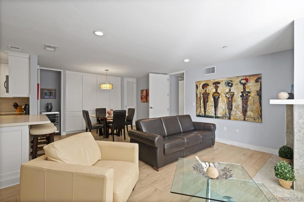 4082 Albatross St - photo 4