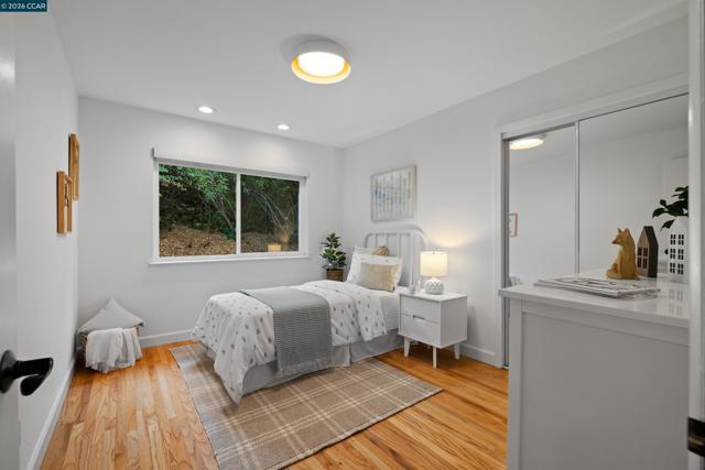 2080 Essenay Ave, Walnut Creek CA: https://media.crmls.org/mediaz/959d8aa9-bd86-4c45-8994-c7ddedd9b6d0.jpg