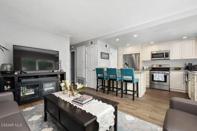 1282 Stonewood Court, San Pedro CA: https://media.crmls.org/mediaz/959de229-ac90-4910-bd3e-4dc67a72b3a8.jpg