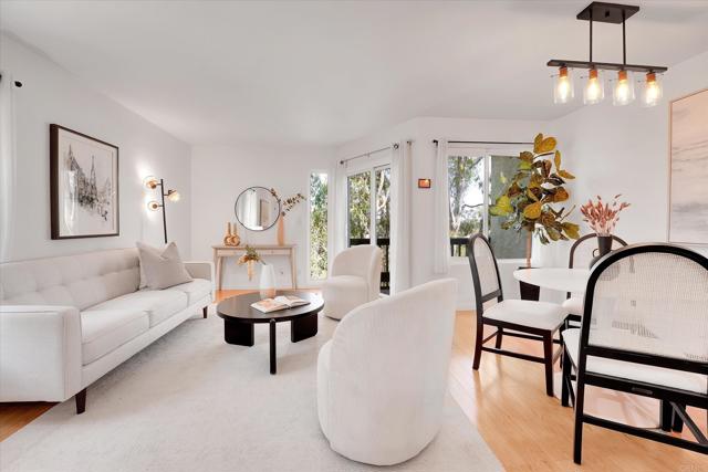 Detail Gallery Image 3 of 31 For 7077 Camino Pacheco, San Diego,  CA 92111 - 2 Beds | 2 Baths