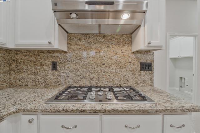 Image 10 of 29 For 3137 Grasmere Cir