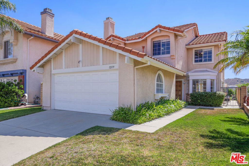 12119 Falcon Crest Way