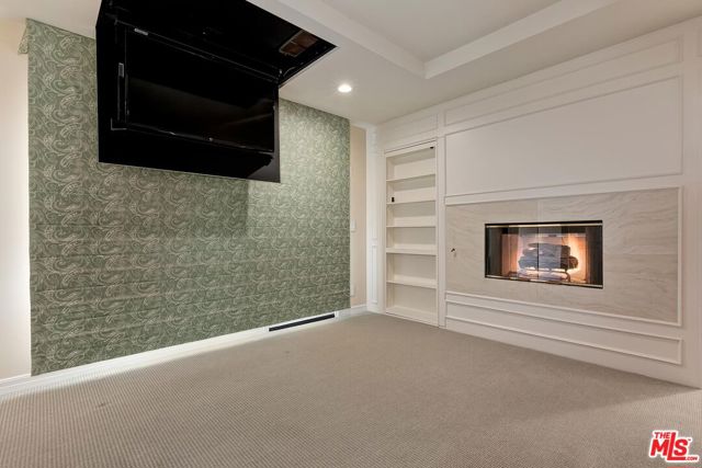 4211 West Toluca Lake Lane photo 21