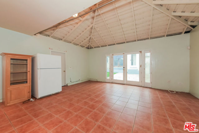 10655 Cushdon Avenue, Los Angeles CA: https://media.crmls.org/mediaz/959f1890-b2d2-4a4e-be01-152ed3c8c48a.jpg