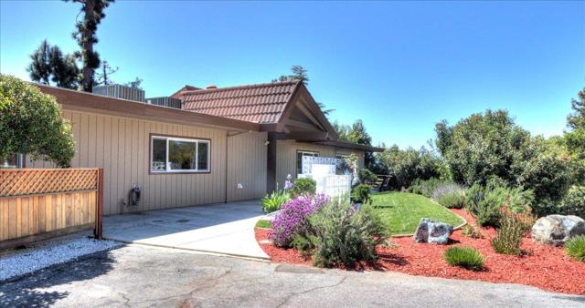 11260 Canyon Drive, San Jose CA: https://media.crmls.org/mediaz/959fc3b1-5a92-40bd-b58c-f08c6f881471.jpg