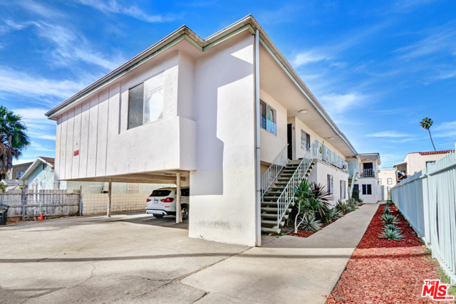 1445 S Cloverdale Avenue Los Angeles, California Reduced 200k! Once in a lifetime 100% Vacant 9 Units + 2 Potential ADUs in Prime Mid City priced at only 345k/door for vacant units. Value add opportunity with a huge upside to 7.4% Cap Rate and 10.6 GRM after renovations. Excellent location minutes from Beverly Hills, Culver City, and West Adams. Potential to create 2 attached 400 SF 1 Bed 1 Bath ADUs in the front carport and reduce soft-story cost. Individually metered for Gas & Electricity.