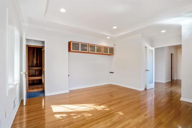 1865 Soledad Ave, La Jolla CA: https://media.crmls.org/mediaz/95a07002-841c-42d2-b96e-271ff72445ee.jpg