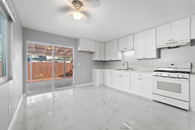 Detail Gallery Image 2 of 18 For 145 47 Glenhaven Way, Chula Vista,  CA 91911 - – Beds | – Baths