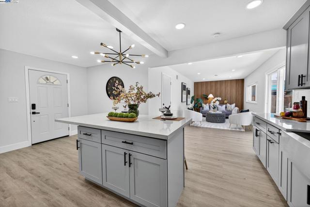 4403 Burke Way, Fremont CA: https://media.crmls.org/mediaz/95a16aac-85a1-4016-89e0-f46eb969a4c0.jpg