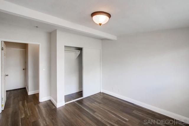 6327 Newsome Dr, San Diego CA: https://media.crmls.org/mediaz/95a1a3b6-ea61-4b98-ad51-478df39bab1f.jpg