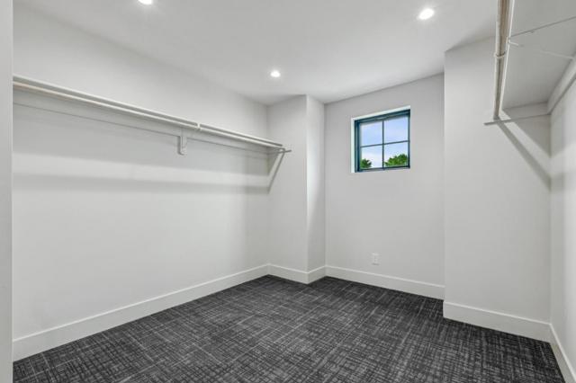 587 Creekside Court, Half Moon Bay CA: https://media.crmls.org/mediaz/95a35824-45e6-4ef8-856b-b9a7501a7f19.jpg