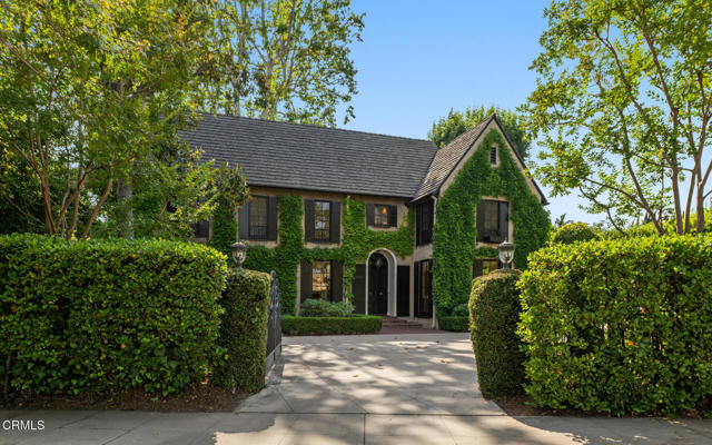 Detail Gallery Image 1 of 1 For 1241 S Oak Knoll Ave, Pasadena,  CA 91106 - 4 Beds | 4 Baths