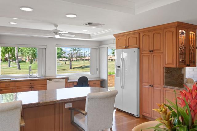 38 Conejo Circle, Palm Desert CA: https://media.crmls.org/mediaz/95a4d957-b4f8-4f3c-b75c-759c17063e91.jpg