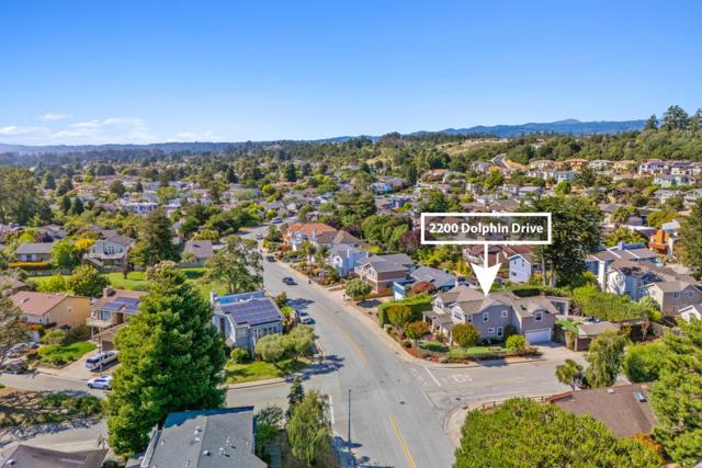 2200 Dolphin Drive, Aptos CA: https://media.crmls.org/mediaz/95a5a34c-c8b9-4943-80f8-abb3f24159ed.jpg